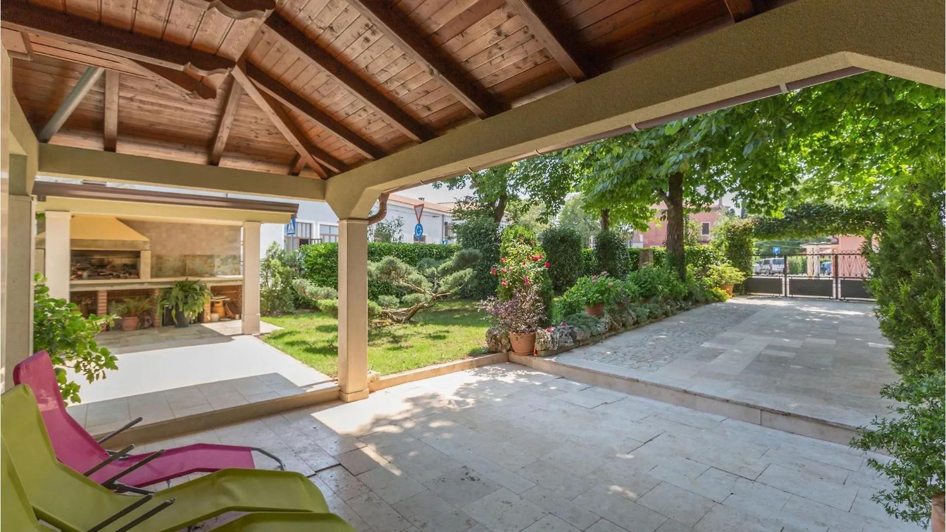 Cozy Apartment In Svetvincenat With Kitchen