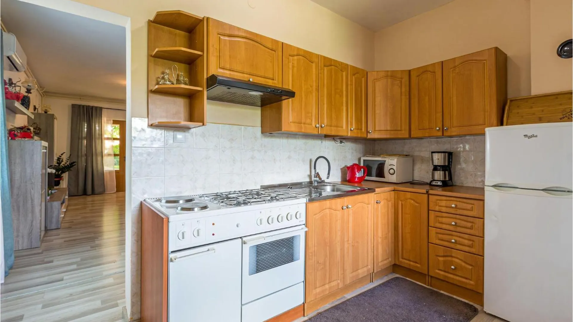 Cozy Apartment In Svetvincenat With Kitchen Hırvatistan